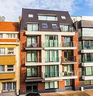 Modern Apartment With Spacious Terrace
