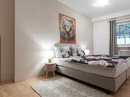 Perwanger Modern Retreat