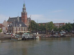 Holiday Home Hooge Warf