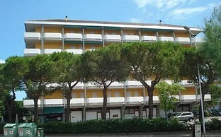 Coastal Apartment With Pool in Caorle