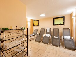 Apartment in Langenfeld With Infrared Sauna