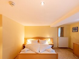 Apartment in Langenfeld With Infrared Sauna
