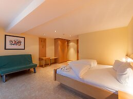 Apartment in Langenfeld With Infrared Sauna