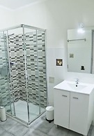 Apartment on the Beach in Vale Centianes