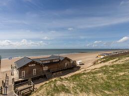 Holiday Home in Dishoek by the Beach