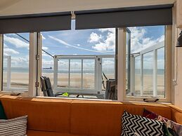 Holiday Home in Dishoek by the Beach
