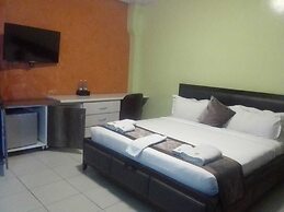 TROTTERS HOTEL - KENOL
