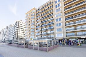 Spacious Apartment With Direct sea View