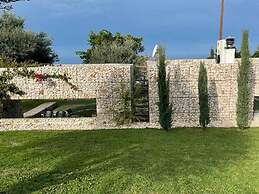 Villa in Patras With Pool Near Beach