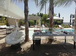 Villa in Patras With Pool Near Beach