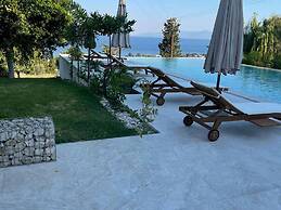 Villa in Patras With Pool Near Beach