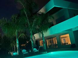 Villa in Patras With Pool Near Beach