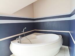 Sourbrodt Villa With Pool
