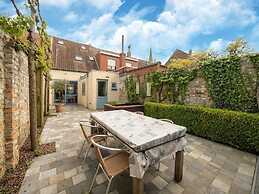 Seaside Charm & Privacy