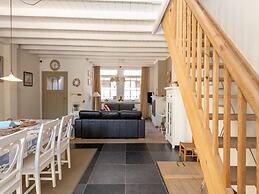 Seaside Charm & Privacy