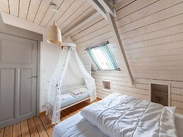 Seaside Charm & Privacy