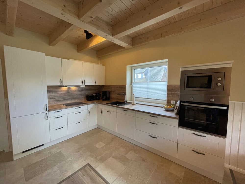 The Nordseehus Modern Retreat