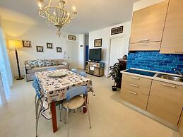 Seaview Caorle Apartment With Pool