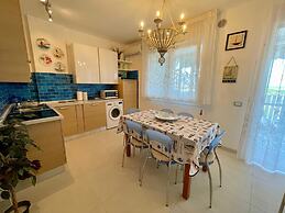 Seaview Caorle Apartment With Pool