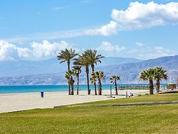 Apartment Near Serena Beach