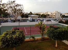 Apartment Near Serena Beach