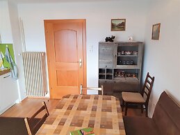 Charming Apartment by Worthersee