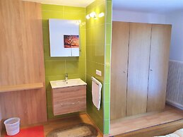 Charming Apartment by Worthersee