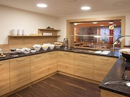 Mountain-view Apartment With Infrared Sauna