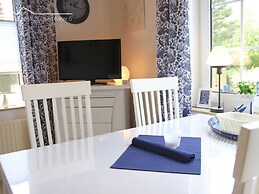 Overt Meer 6 Modern Retreat