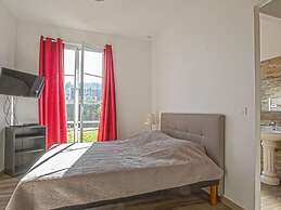 Bright Holiday Home With Garden