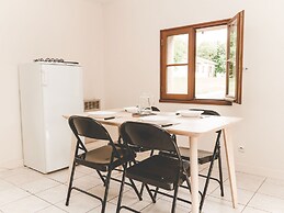 Modern Holiday Home With Dishwasher