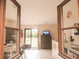 Modern Holiday Home With Dishwasher