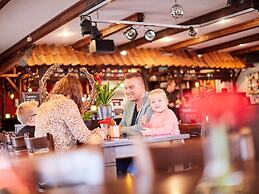 Group Accommodation in Zeeland With Garden