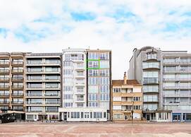 Apartment on the Coast With Beach Access