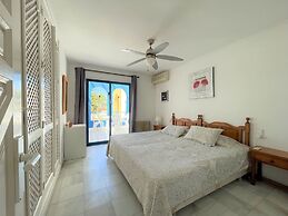 Belvilla by OYO Minarete 13B