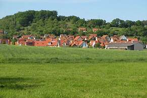 Franconia's Center No.3