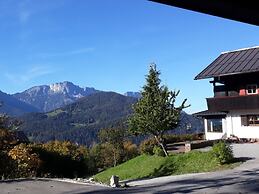 Holiday Apartment on the Slope