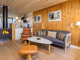 6 Person Holiday Home in Vaeggerlose
