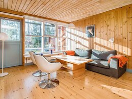 6 Person Holiday Home in Vaeggerlose