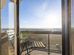 Apartment on the Seventh Floor With sea View