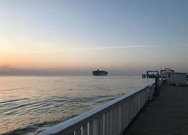 Comfort Steps From the North Sea