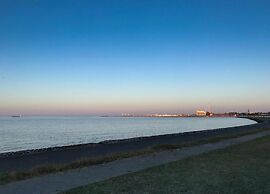 Comfort Steps From the North Sea