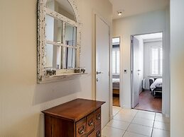 Apartment by Zeedijk With Sea View