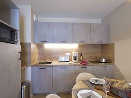 Apartment in Eclose With Mountain Views