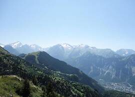 Apartment in Eclose With Mountain Views
