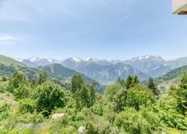 Apartment in Eclose With Mountain Views