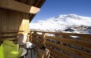 Apartment in Eclose With Mountain Views