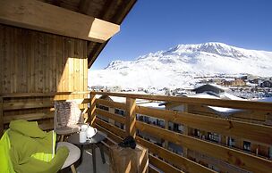 Apartment in Eclose With Mountain Views