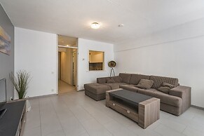 Pleasant Apartment Near the Beach