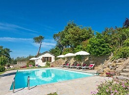 Villa Rinaldo Comfortable Holiday Residence